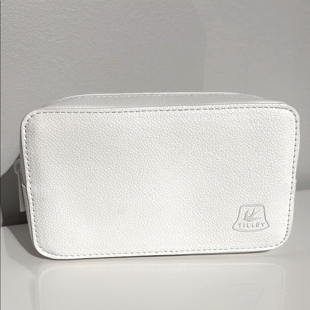 Tilley White Faux Leather Cosmetic Pouch Or Belt Bag NWT